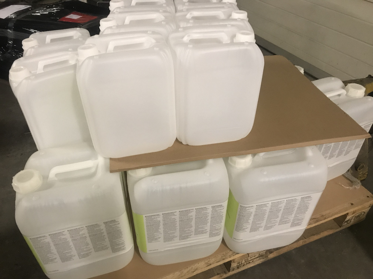 Kanister unzerkleinert